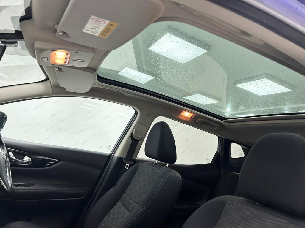 Used Nissan Qashqai 2017 for sale - 76356894: Photo 12