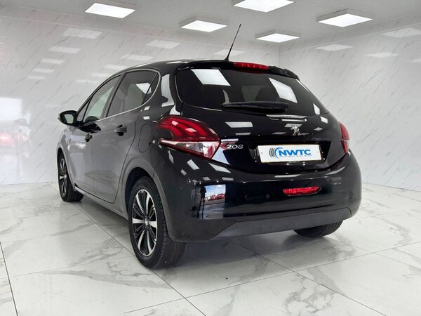 Used Peugeot 208 2019 for sale - 75715872: Photo 8