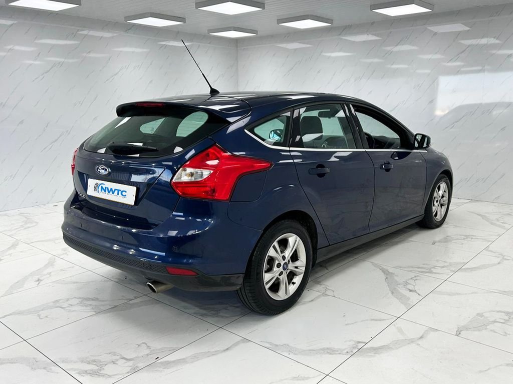Used Ford Focus 2012 for sale - 76367400: Photo 10