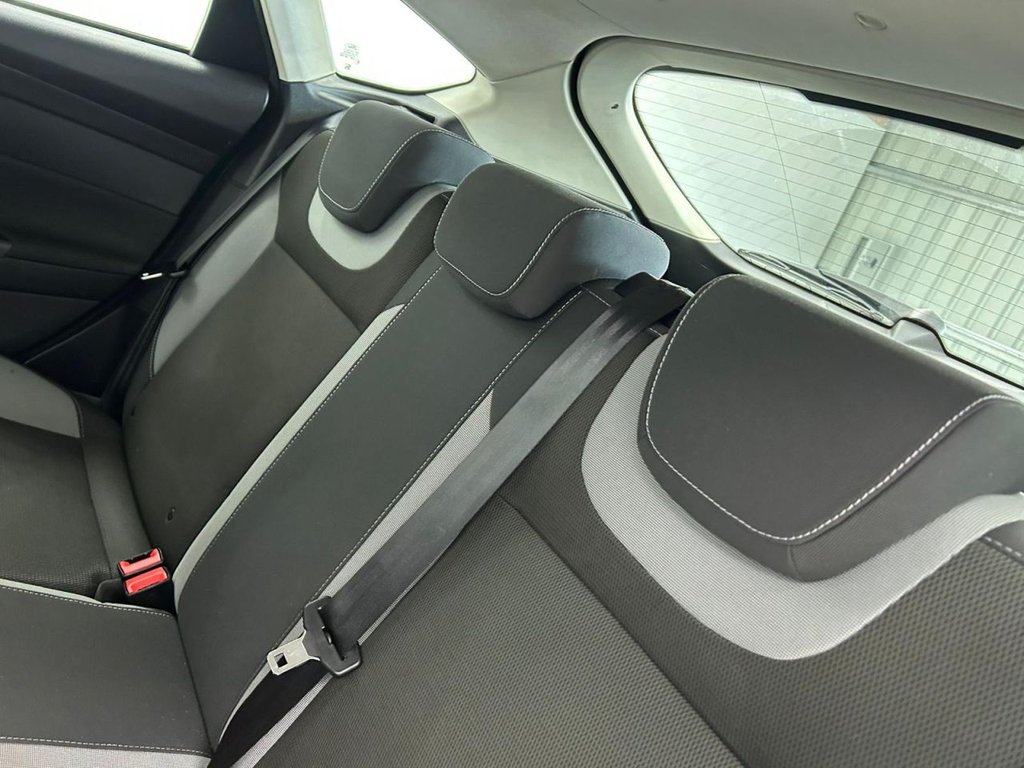 Used Ford Focus 2012 for sale - 76367400: Photo 17