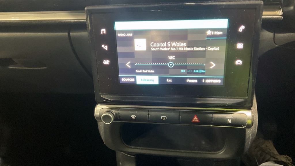 Used Citroen C3 2018 for sale - 76356880: Photo 8