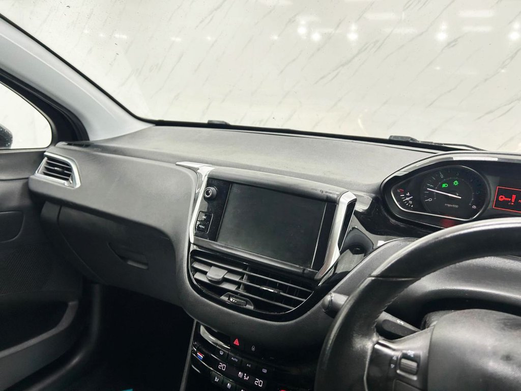 Used Peugeot 208 2015 for sale - 78212665: Photo 17
