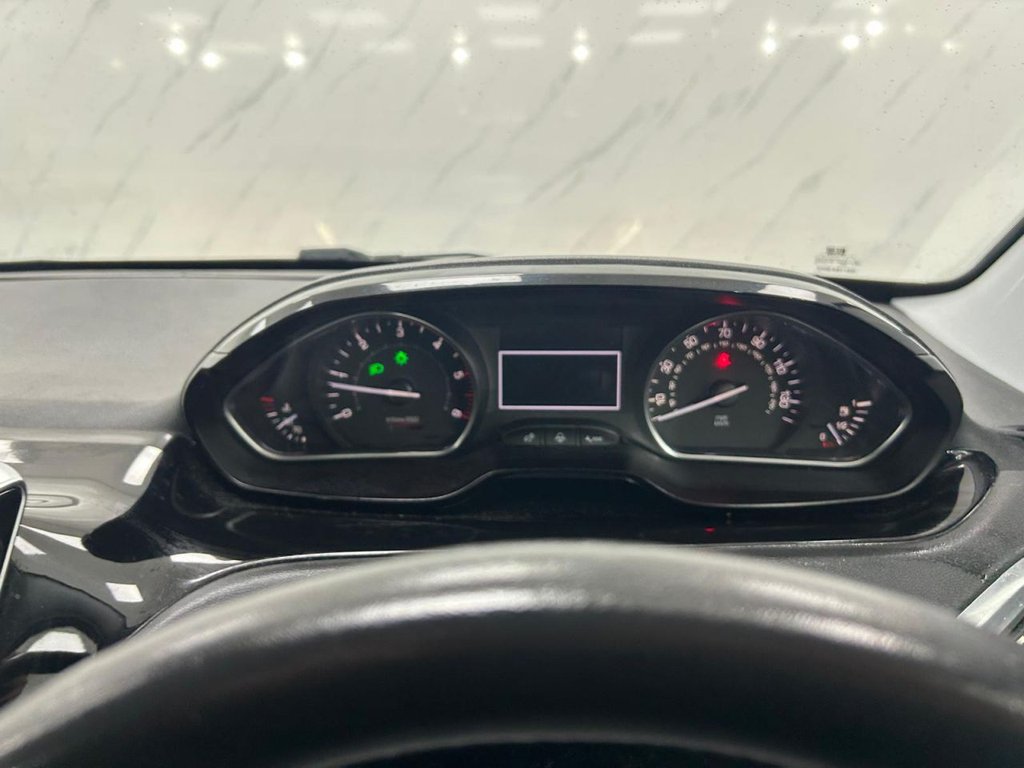 Used Peugeot 208 2015 for sale - 78212665: Photo 18