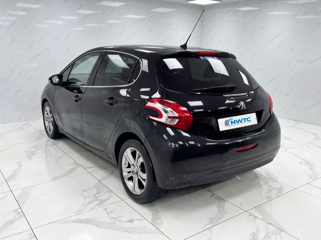 Used Peugeot 208 2015 for sale - 78212665: Photo 8