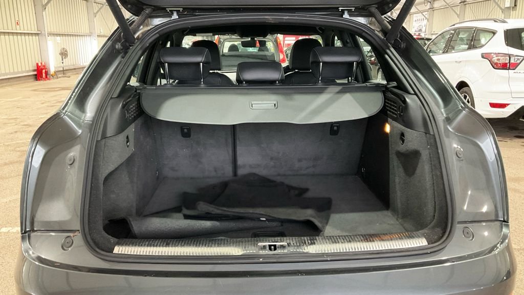 Used Audi Q3 2016 for sale - 76711046: Photo 12