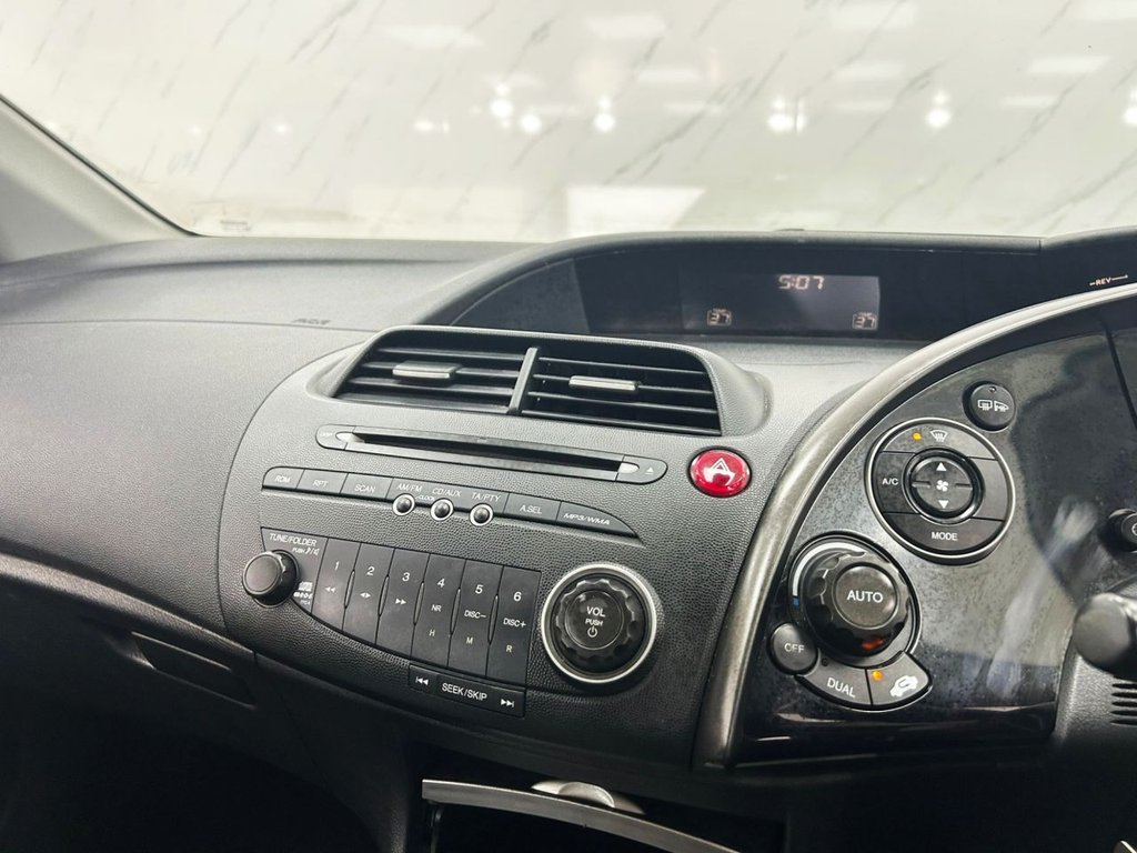 Used Honda Civic 2006 for sale - 76105918: Photo 14