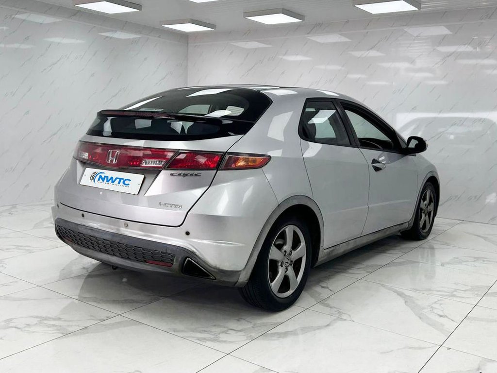 Used Honda Civic 2006 for sale - 76105918: Photo 9