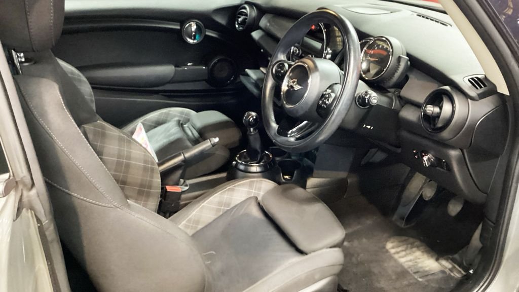 Used MINI Hatch 2017 for sale - 77463951: Photo 14