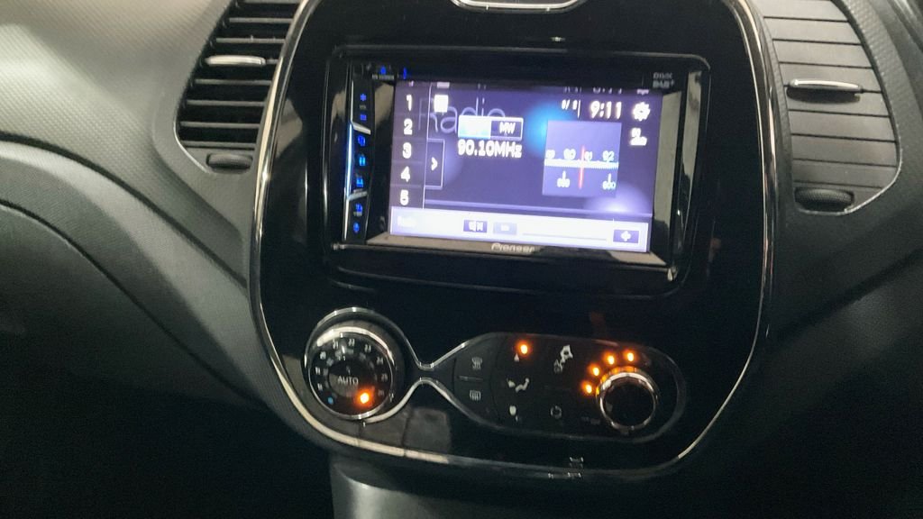 Used Renault Captur 2015 for sale - 77498957: Photo 11