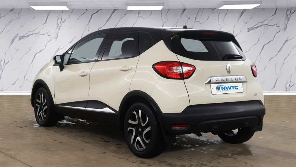 Used Renault Captur 2015 for sale - 77498957: Photo 6