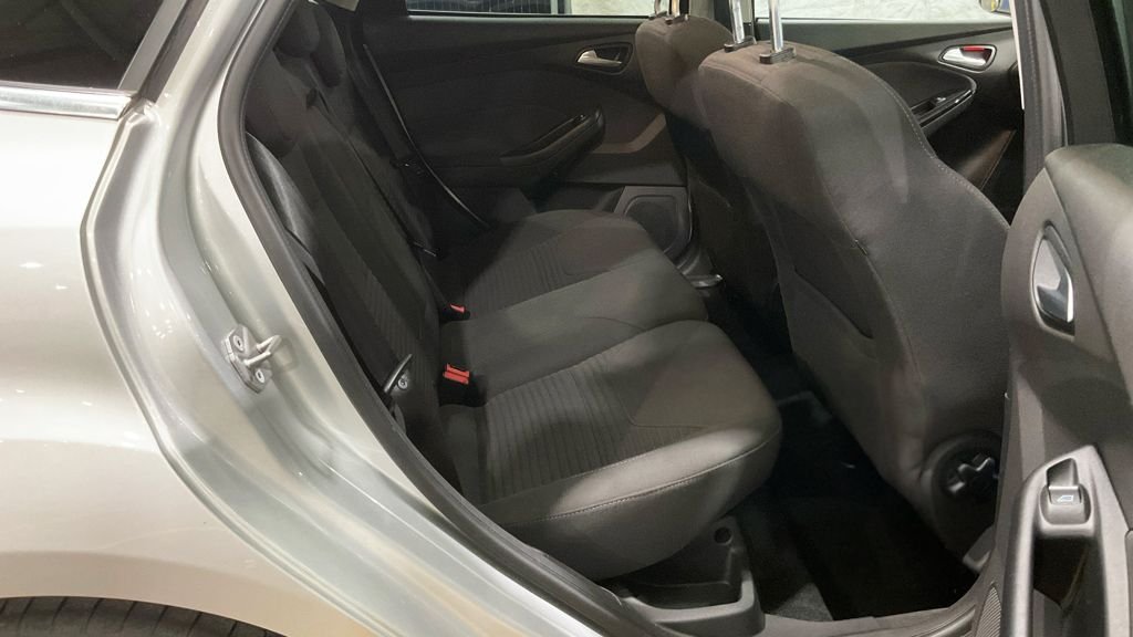 Used Ford Focus 2016 for sale - 76345900: Photo 11
