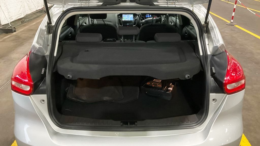 Used Ford Focus 2016 for sale - 76345900: Photo 12