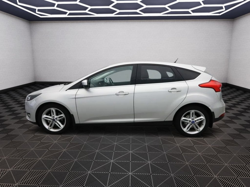 Used Ford Focus 2016 for sale - 76345900: Photo 7