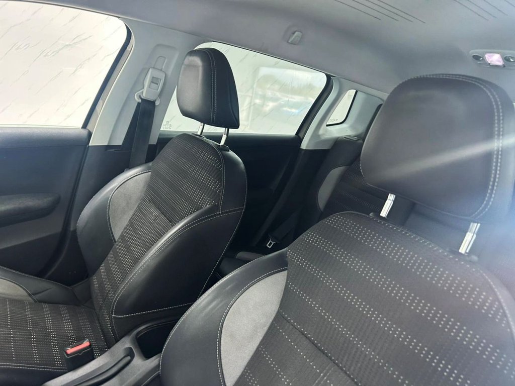Used Peugeot 2008 2014 for sale - 76184991: Photo 11