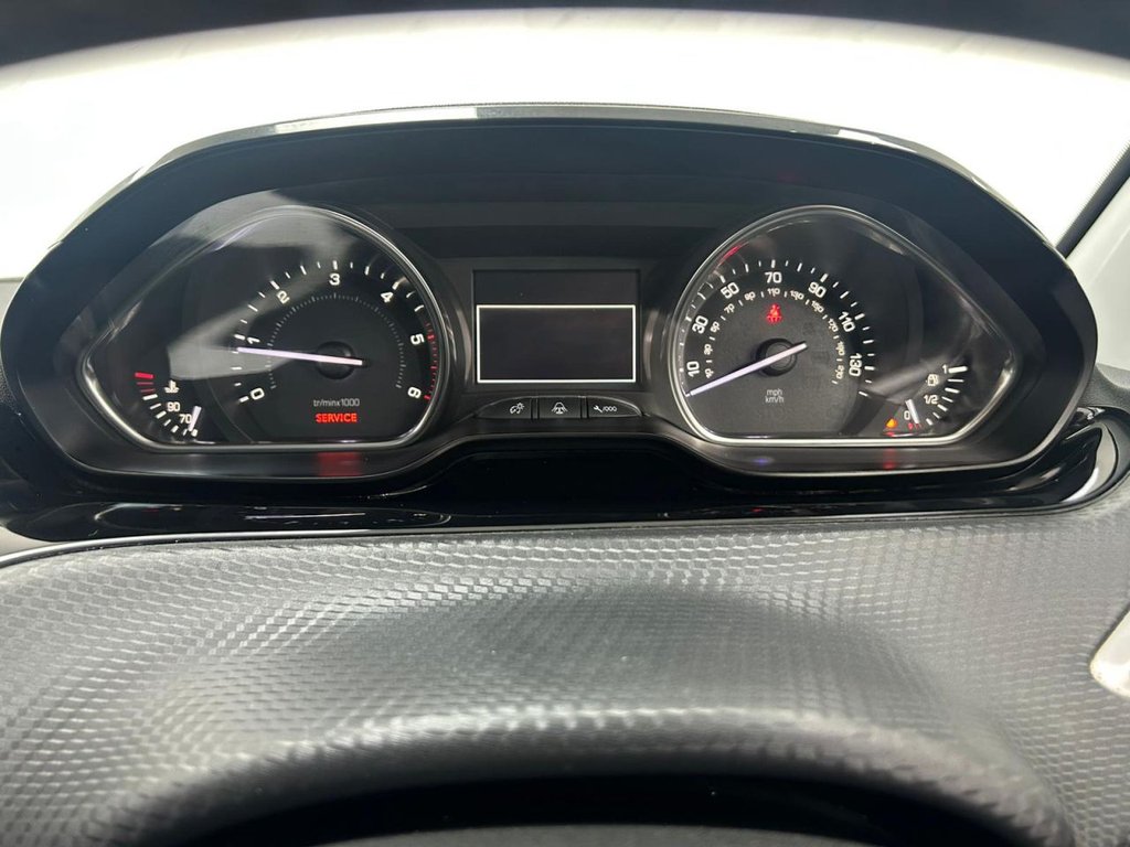 Used Peugeot 2008 2014 for sale - 76184991: Photo 15