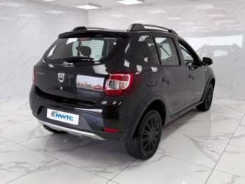 Used Dacia Sandero Stepway 2014 for sale - 74917118: Photo