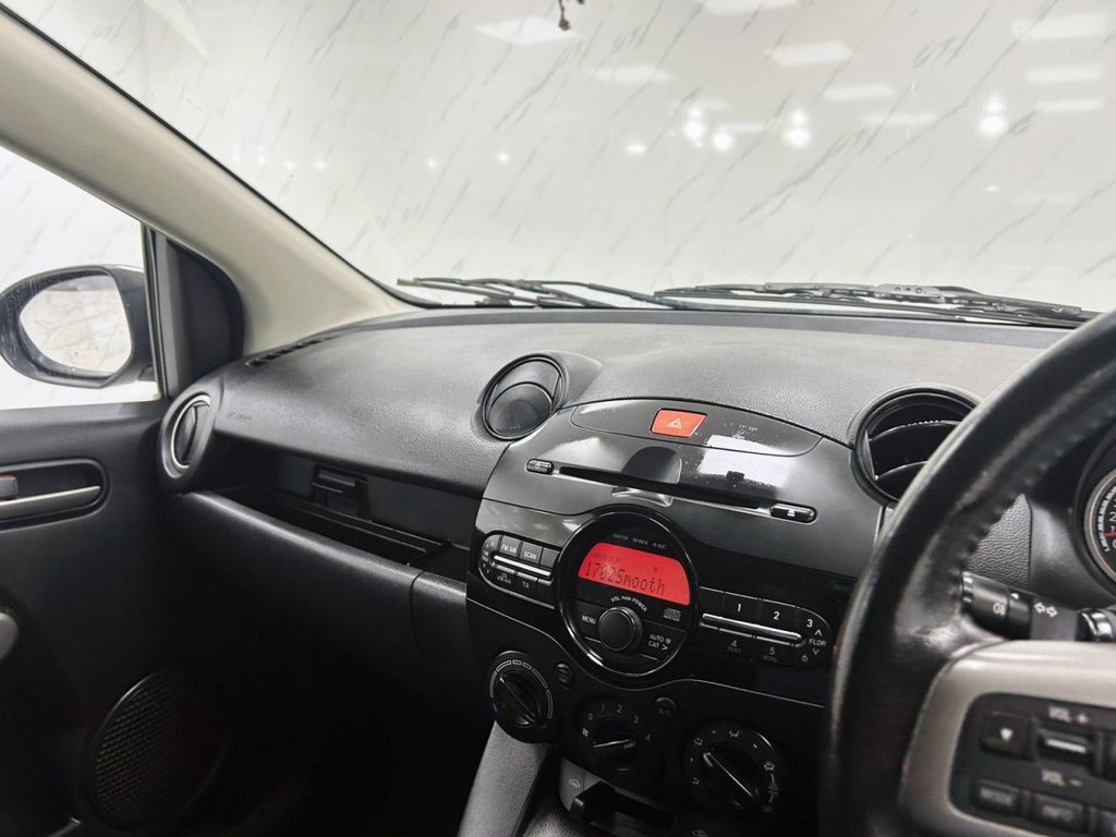 Used Mazda Mazda2 2013 for sale - 76509454: Photo 13