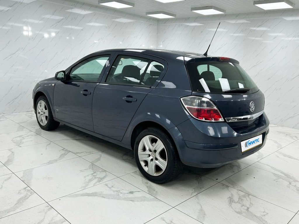 Used Vauxhall Astra 2010 for sale - 76686680: Photo 6
