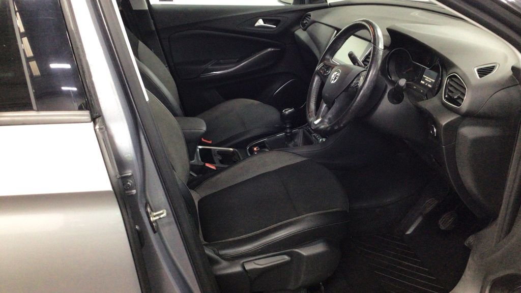 Used Vauxhall Grandland X 2018 for sale - 77200296: Photo 11