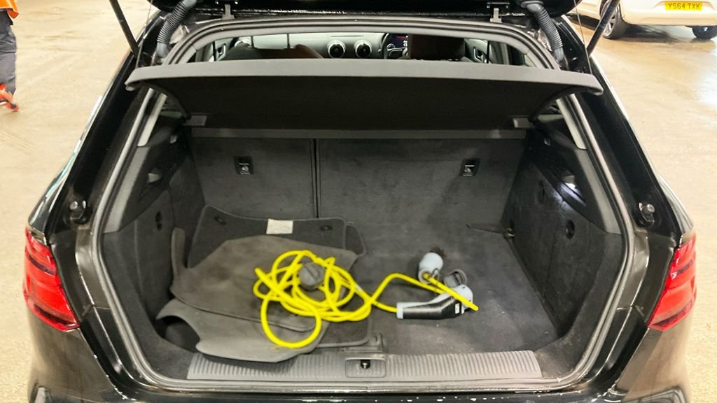 Used Audi A3 2018 for sale - 76910176: Photo 12