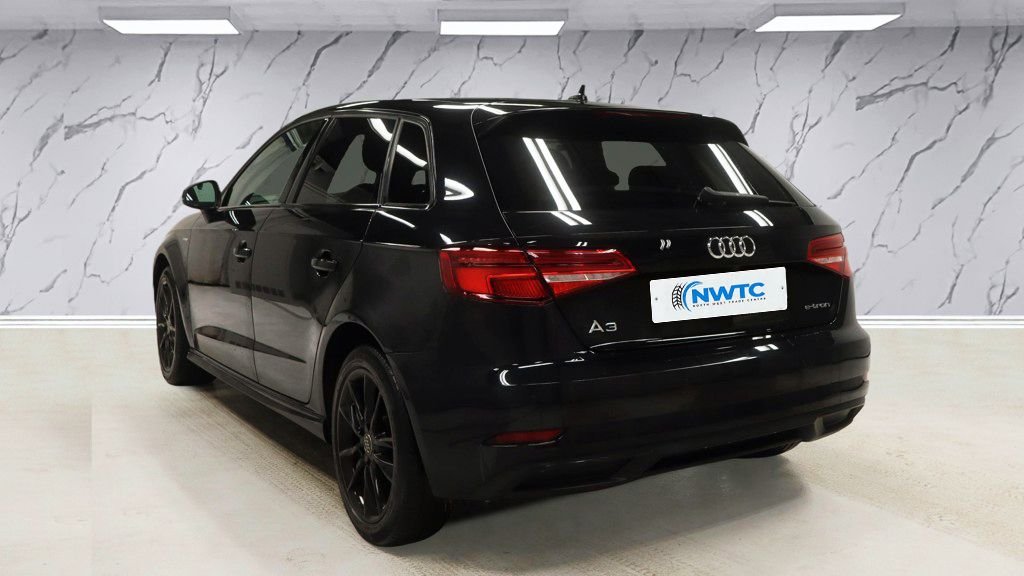 Used Audi A3 2018 for sale - 76910176: Photo 4