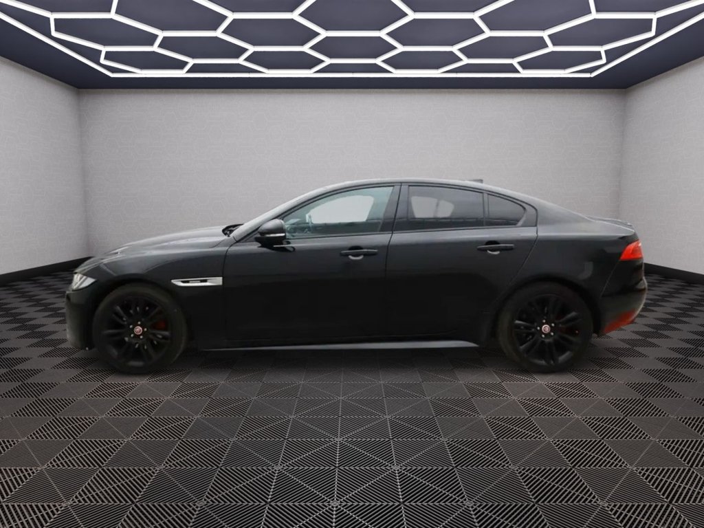 Used Jaguar XE 2017 for sale - 76454226: Photo 6