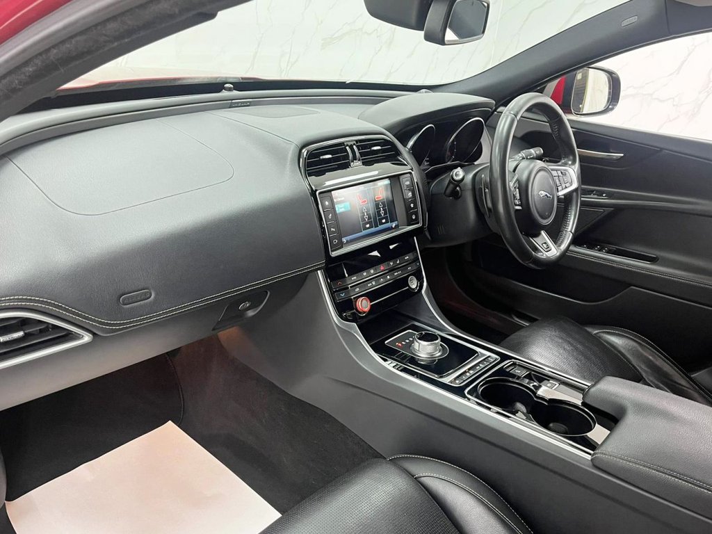 Used Jaguar XE 2015 for sale - 76783775: Photo 16