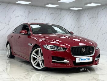 Used Jaguar XE 2015 for sale - 76783775: Photo