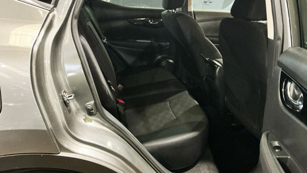 Used Nissan Qashqai 2016 for sale - 77734821: Photo 14