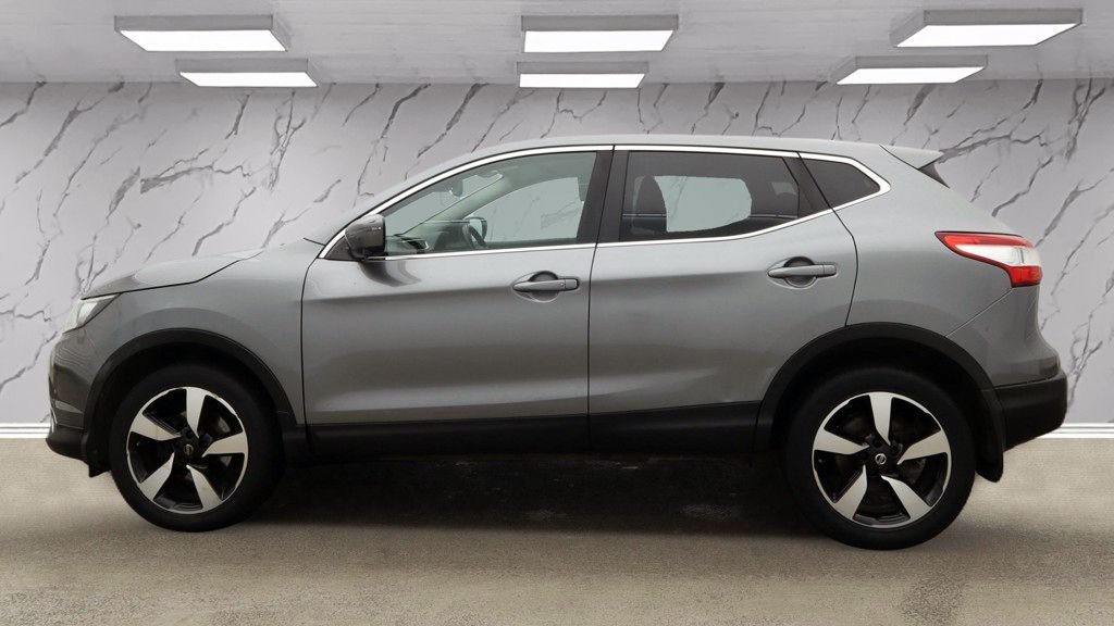 Used Nissan Qashqai 2016 for sale - 77734821: Photo 9