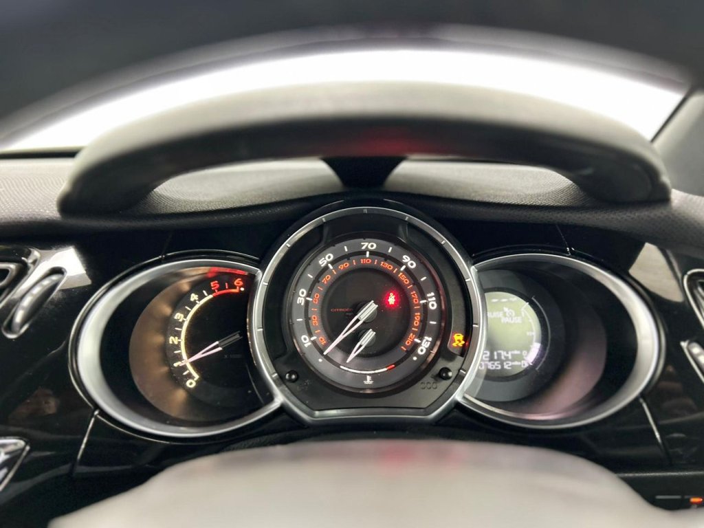 Used Citroen DS3 2014 for sale - 76685912: Photo 15