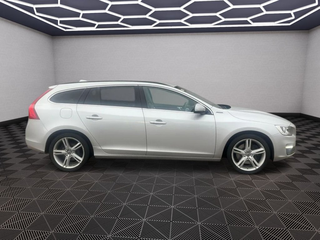 Used Volvo V60 2016 for sale - 76356917: Photo 8