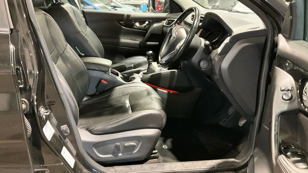 Used Nissan Qashqai 2016 for sale - 77463949: Photo 13