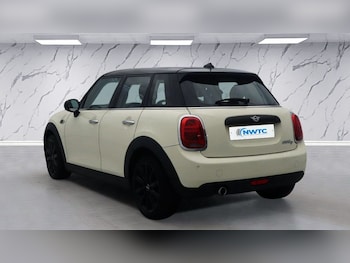 Used MINI Hatch 2018 for sale - 77188821: Photo
