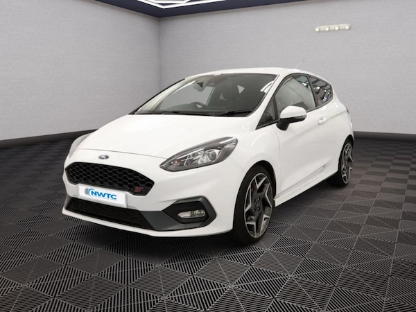 Used Ford Fiesta 2019 for sale - 76267040: Photo 2