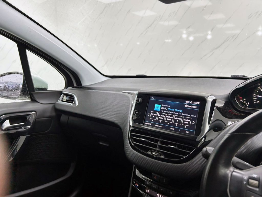 Used Peugeot 208 2019 for sale - 76386533: Photo 15