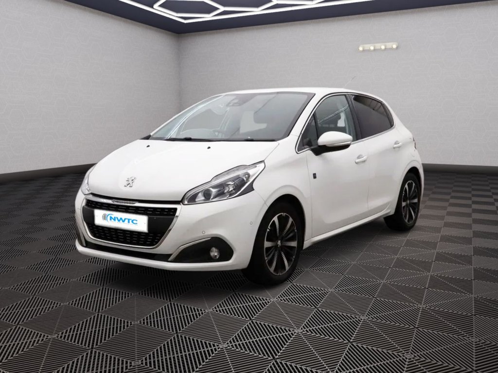 Used Peugeot 208 2019 for sale - 76386533: Photo 2