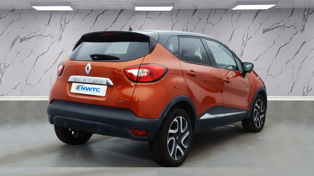 Used Renault Captur 2016 for sale - 76711052: Photo 5
