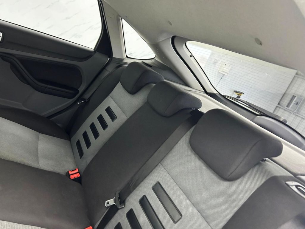 Used Ford Focus 2008 for sale - 76547032: Photo 17