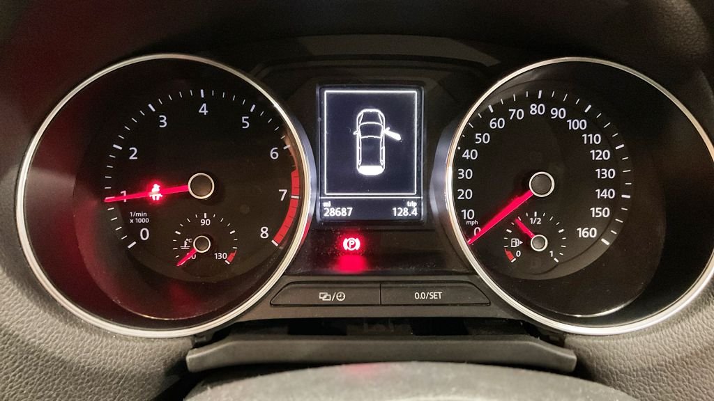 Used Volkswagen Polo 2014 for sale - 77263799: Photo 10