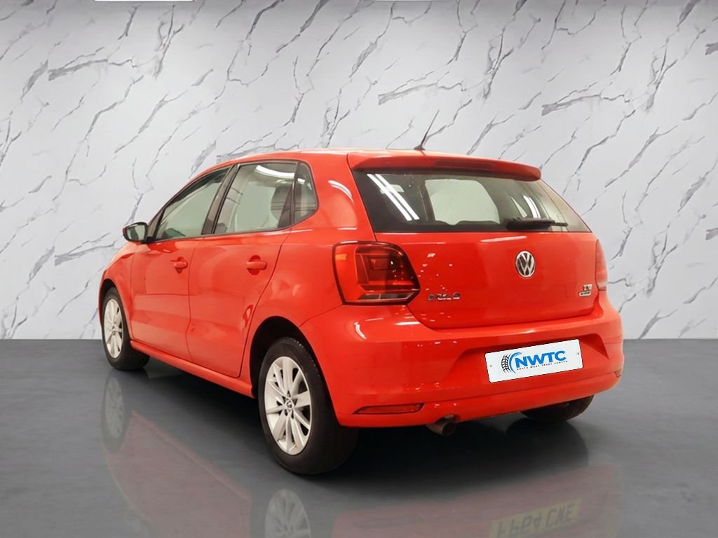 Used Volkswagen Polo 2014 for sale - 77263799: Photo 4