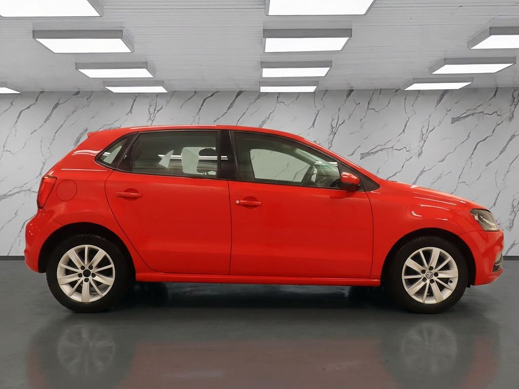 Used Volkswagen Polo 2014 for sale - 77263799: Photo 6