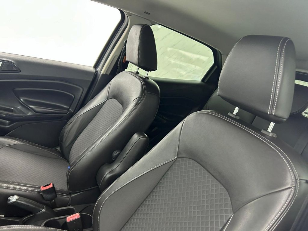 Used Ford Ecosport 2015 for sale - 76105400: Photo 12