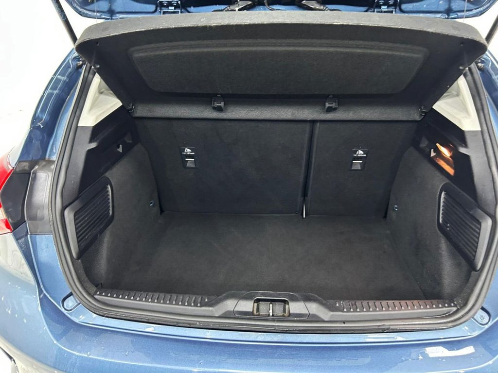 Used Ford Focus 2020 for sale - 76469790: Photo 16