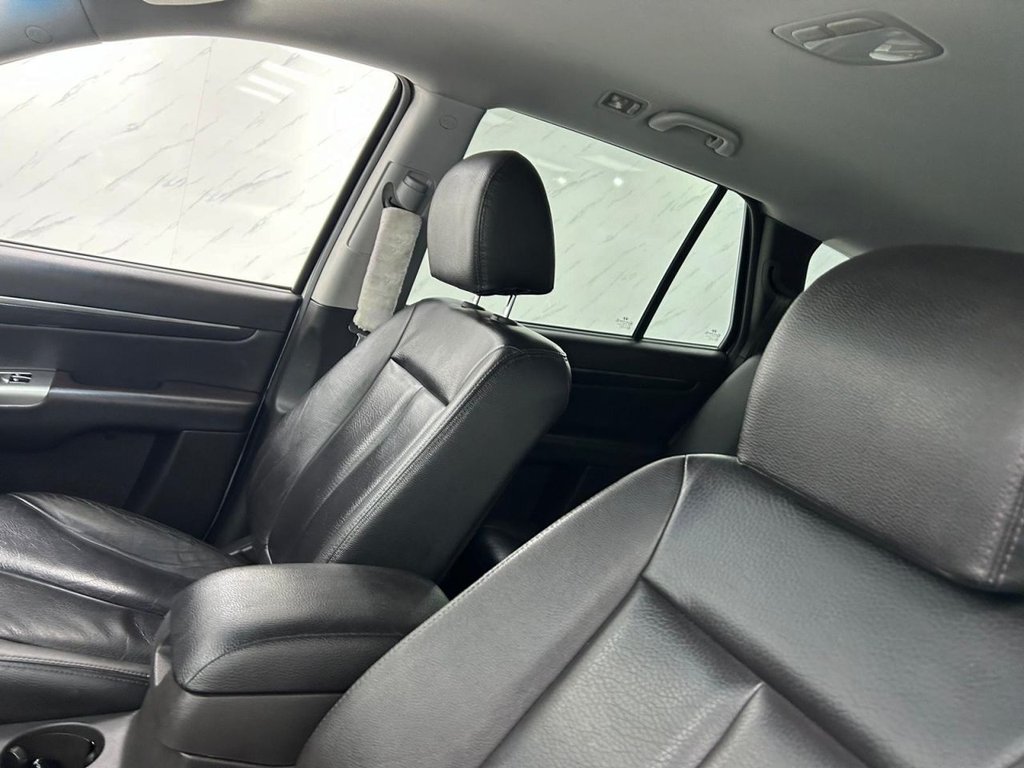 Used Hyundai Santa Fe 2011 for sale - 77680211: Photo 14