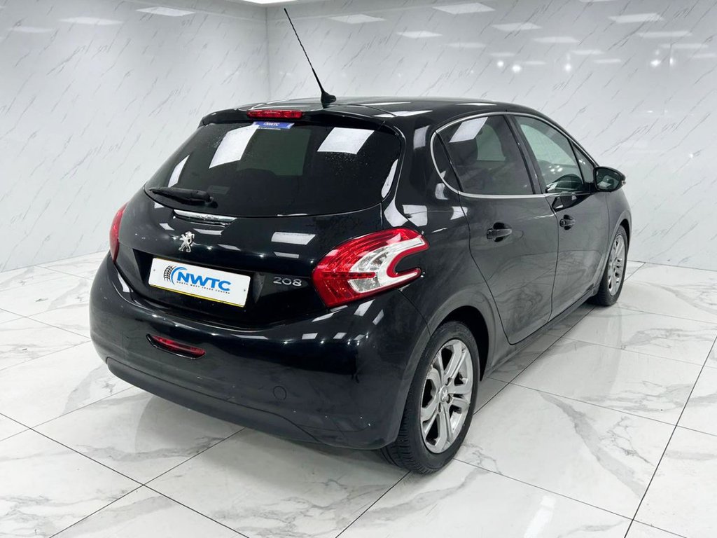 Used Peugeot 208 2015 for sale - 77608418: Photo 10