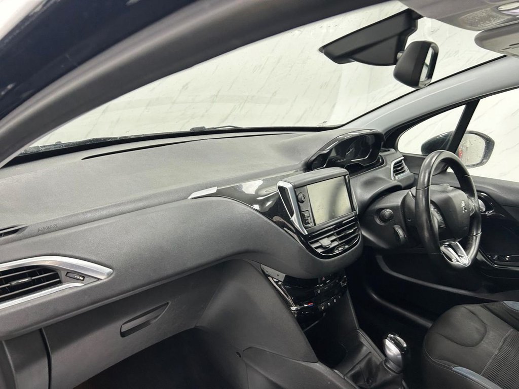 Used Peugeot 208 2015 for sale - 77608418: Photo 15