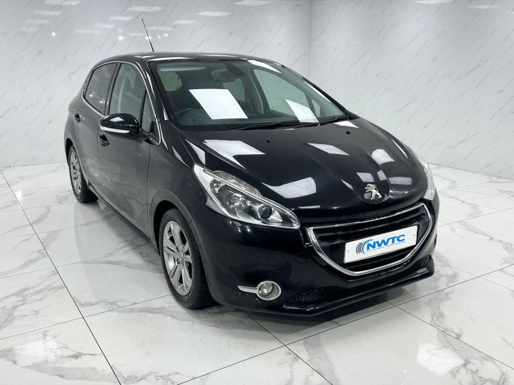 Used Peugeot 208 2015 for sale - 77608418: Photo 3