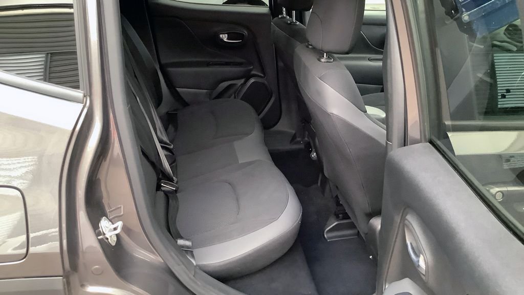 Used Jeep Renegade 2021 for sale - 77256121: Photo 11