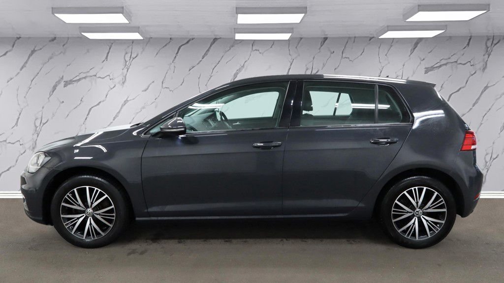 Used Volkswagen Golf 2017 for sale - 76740412: Photo 7